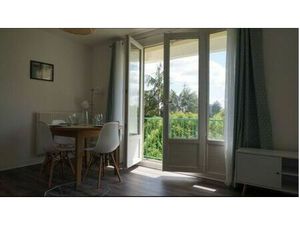 Location appartement 1 pièce 65 m² à Nantes (44000)