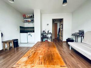 STUDIO DERNIER ETAGE  CENTRE VILLE