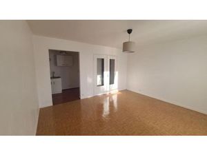 Location appartement 2 pièces 47 m² à Reims (51100)