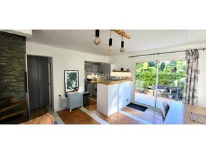 Appart 4 P à vendre à Saint Raphaël avec 3 places de parking  cave