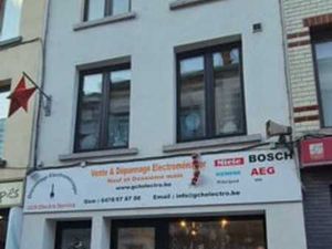 Immeuble mixte avec rez commercial et appartement séparé