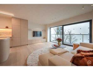 Appartement de 3 chambres rénové  situé au centre  à proxim