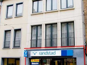 COMMERCIEEL PAND SINT-JAN BERSCHMANSSTRAAT 212m²