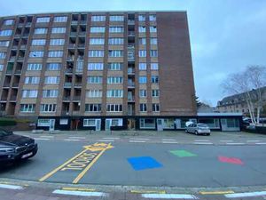 Appartement rafraîchi de 2 chambres à proximité d’IMEC