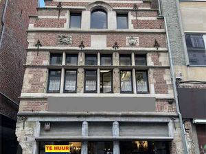 Karaktervol historisch pand te huur in hartje Aalst