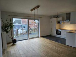 Maison bel étage 3 chambres et jardin au centre de Jodoigne