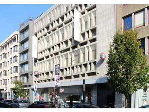 COMMERCIEEL PAND 2.000 M2 CENTRUM