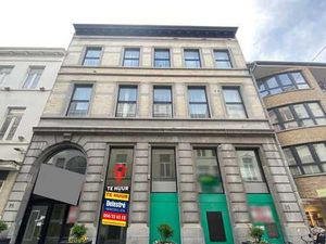 UNIEK GERENOVEERD COMMERCIEEL GEBOUW