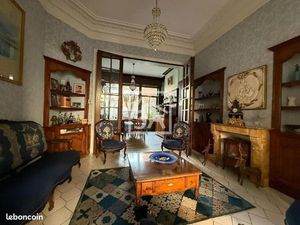 Maison 8 pièces 220 m²