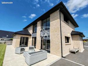 Maison 6 pièces 204 m²