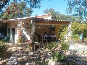 Mazet cadastré sur terrain 1702 m2