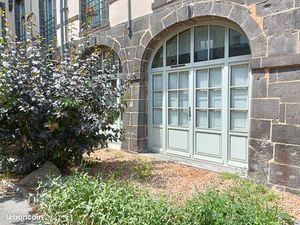 Grand studio avec place parking