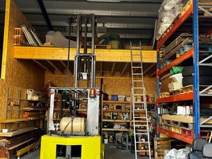 À louer entrepôt 70 à 150 M2 Marcheprime