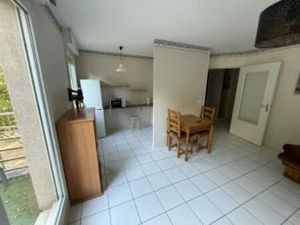 Location appartement 1 pièce 31 m² à Villeurbanne (69100)