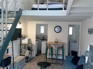 Loft duplex meublé avec cour