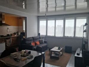 T3 60 m² – 4e étage avec ascenseur – Saint-Herblain (tram 500 m)