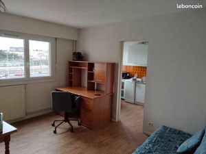 Location Studio meublé rénové - Hyper Centre Limoges gare