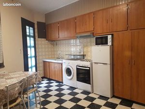 A Louer maison 37 m2 meublée F2 avec bureau et cave