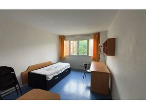 Location appartement  m² T-1 à Paris 20  679 €