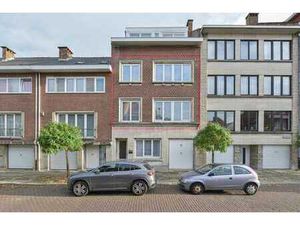 Métro Vandervelde // Duplex