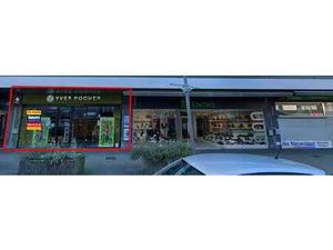 Commercieel Gelijkvloers te Huur – Topligging met Brede G...