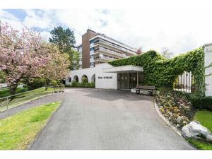 Appartement à louer avec terrasse et 1 chambre   Ixelles (VBD67412)