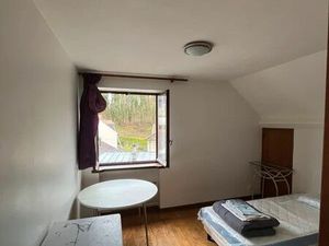 Location appartement 1 pièce 12 m² à Le Mesnil-le-Roi (78600)