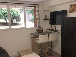 Location appartement 1 pièce 15 m² à Ville-d'Avray (92410)