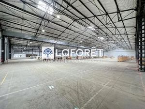 Entrepôt / local industriel Bressuire 7847 m2