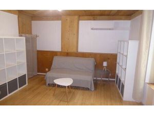 Location appartement  m² T-1 à Sisteron  350 €