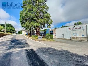 Ensemble Immobilier d'une superficie d'environ 4000 m2