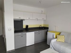 Aix en Provence Studio 24m2  terrasse  garage fermé