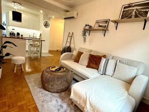 Appartement cosy proche Métro  Mer et Stade + Box + Balcon + Cave