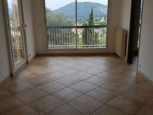 Aubagne part lou t4 - 76 mètres carrés- 1000 mois