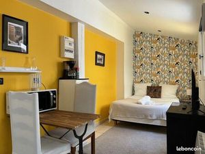 Studio dans petite résidence conviviale avec espaces détente et loisirs