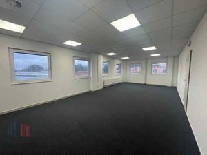 Instapklare kantoorruimte van 255 m² vlakbij de E40