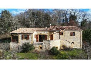 Belle maison en pierre avec 3 chambres