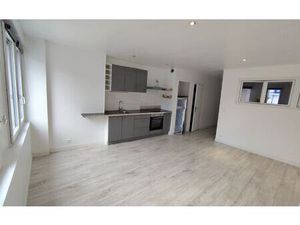 Location appartement  53.4 m² T-2 à Saint-Pol-de-Léon  420 €