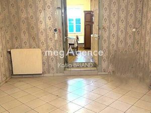 Appartement T4 rez-de-chaussée à rénover jardin