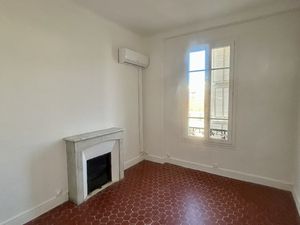 2 PIECES PLACE GARIBALDI