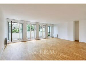 SAINT-CLOUD - MONTRETOUT - RUE ARMENGAUD - APPARTEMENT FAMILIAL MEUBLE AVEC TERRASSES