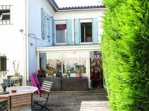 Maison charmante et spacieuse à Pauillac avec terrasse