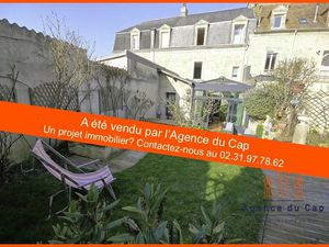 SAINT AUBIN SUR MER Maison en pierre  dépendances  jardin  parking