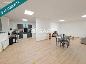 Immeuble 458 m² FAVIERES