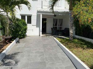 Maison T4 meublée avec jardin Etang Salé les bains