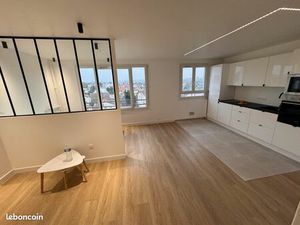 Studio meublé 32 m² – Refait à neuf – Cave & parking – Proche Basoche