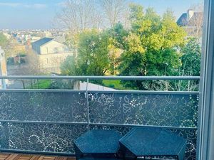 Loue T1bis place Mellinet