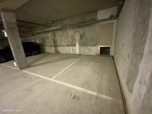 Places de parkings sous sol champs sur marne