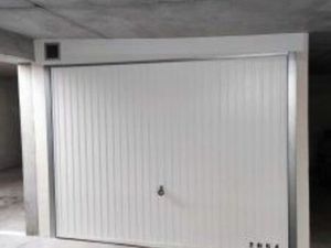 Location garage/box fermé