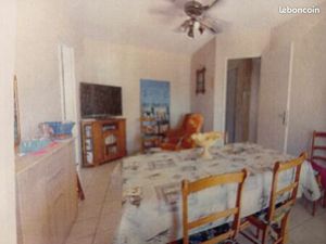 APPARTEMENT 4 PIECES 75M2 820 EUROS charges comprises
